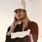 Yupoong 5-Panel Curved Classic Snapback Yupoong 5-Panel Curved Classic Snapback